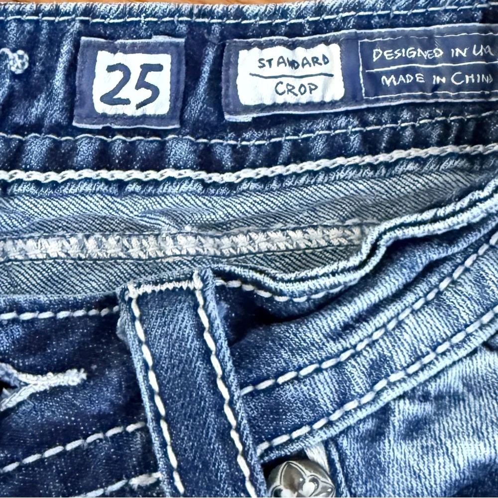Miss Me Crop Jeans Size 25 ME8518C3 Rhinestone Flap Pockets Stretch